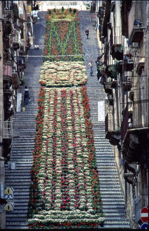 A Due Passi Dalla Scalinata Restyling Caltagirone Exterior foto